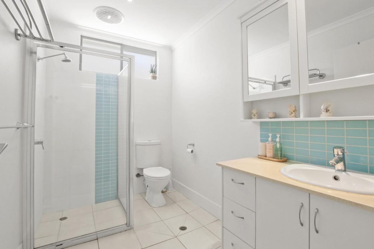 Beachcomber Unit 2 7 Dingle Ave Caloundra