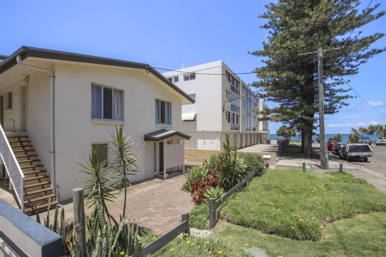 Apartment Beachcomber Unit 2 7 Dingle Ave Caloundra